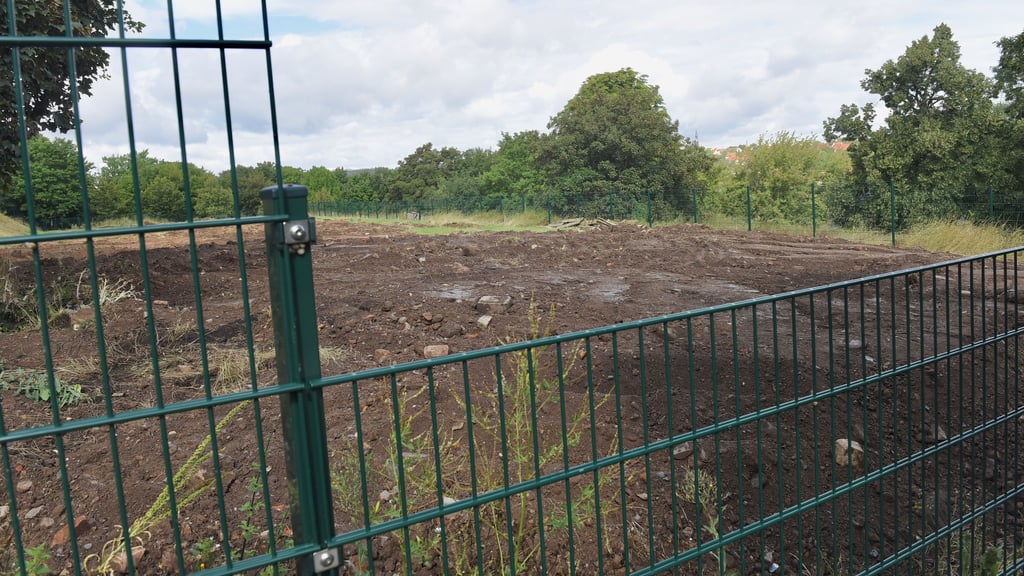 Die Dirtbahn war im Sommer 2023 überraschend eingeebnet worden.