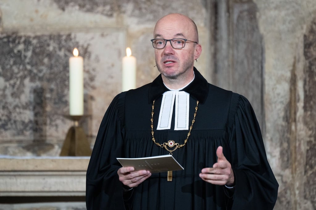 Landesbischof Tobias Bilz wirbt für eine Erneuerung der Kirche (Archivbild).