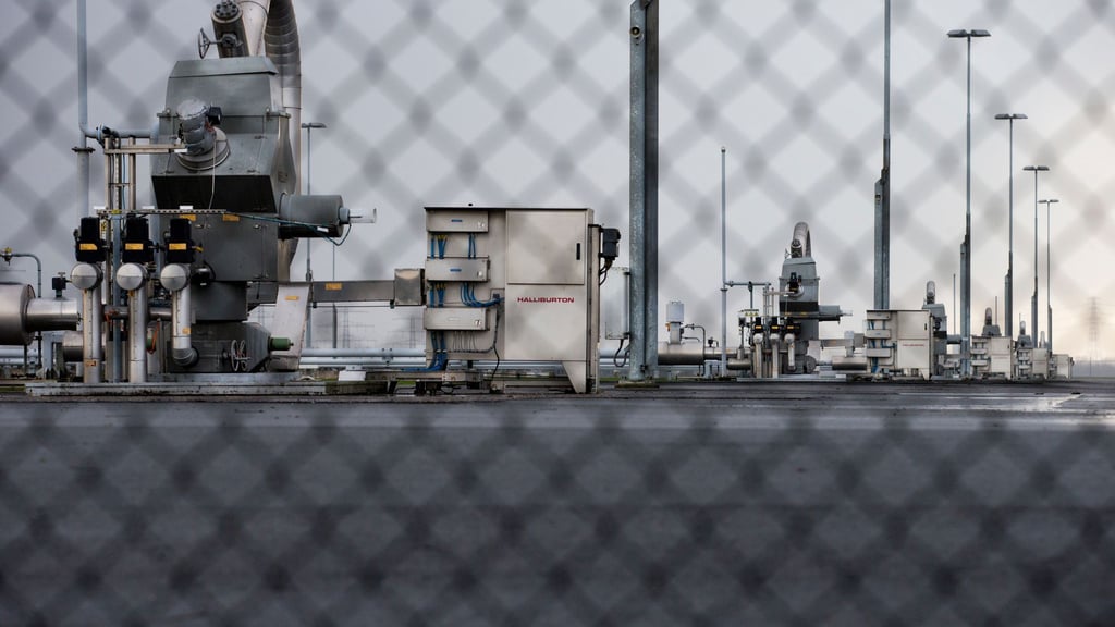 Erdbeben sind in der Provinz an der Grenze zu Niedersachsen keine Seltenheit: Sie werden durch die jahrzehntelange Förderung von Erdgas in der Region verursacht. (Archivbild)