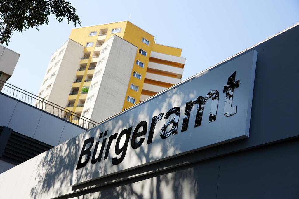 Bürgerämter in Berlin sollen bestimmte Dienstleistungen auch ohne Termin anbieten. (Archivbild)