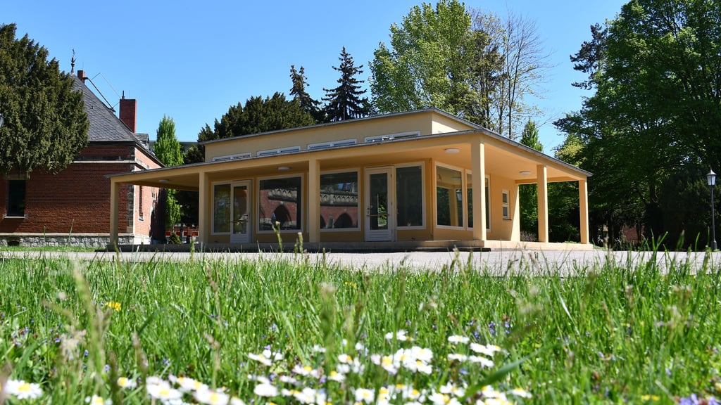 In diesem Bauhaus-Pavillon in Magdeburg eröffnet schon bald ein Friedhofscafé.