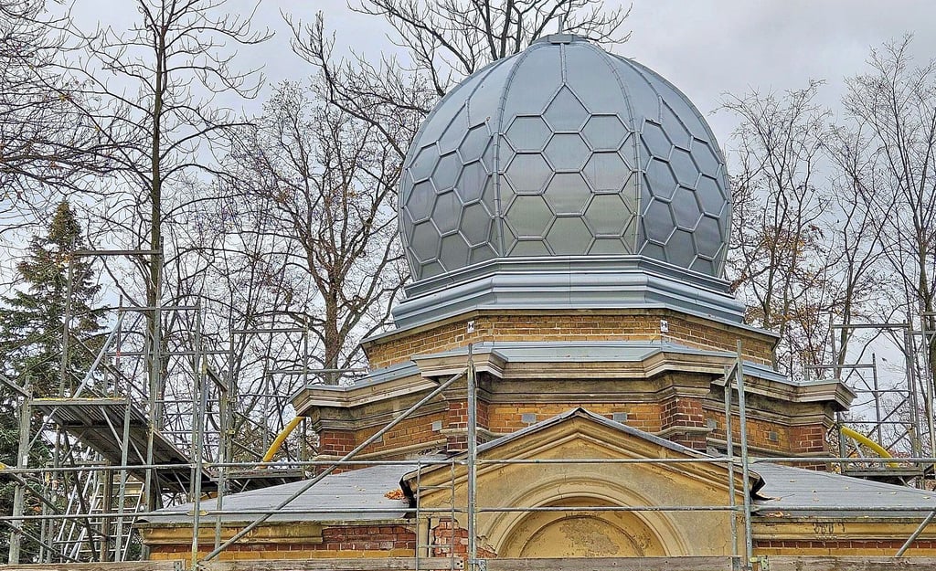 Die Kuppel der jüdischen Kapelle in Köthen ist jetzt vollständig restauriert.