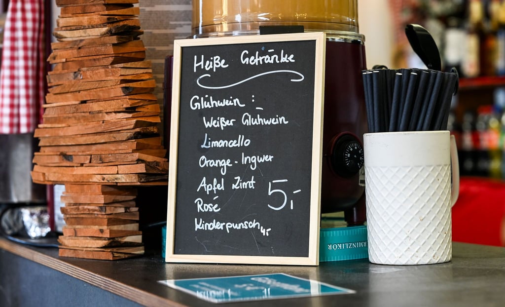 Viele Weihnachtsmärkte öffnen in Berlin am 24. November – an einigen Orten kann man aber schon Punsch und Co. trinken. (Archivbild)