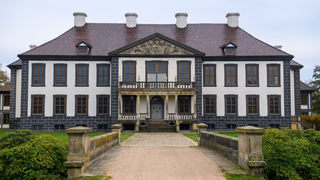 Mit Fördermitteln soll das Gartenreich Dessau-Wörlitz weiter erhalten bleiben. (Archivbild)