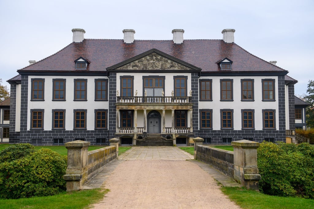 Mit Fördermitteln soll das Gartenreich Dessau-Wörlitz weiter erhalten bleiben. (Archivbild)