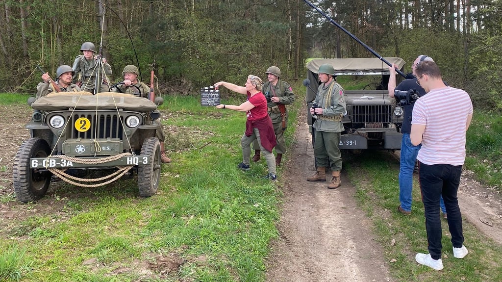 Für den Film „Ein Tag im April“ kamen auch Militärfahrzeuge und sogar ein Flugzeug zum Einsatz.