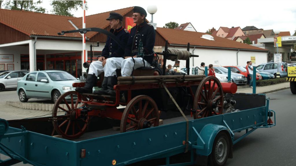 2009 stieß der damals stattfindende historische Festumzug in Teuchern auf große Resonanz. 