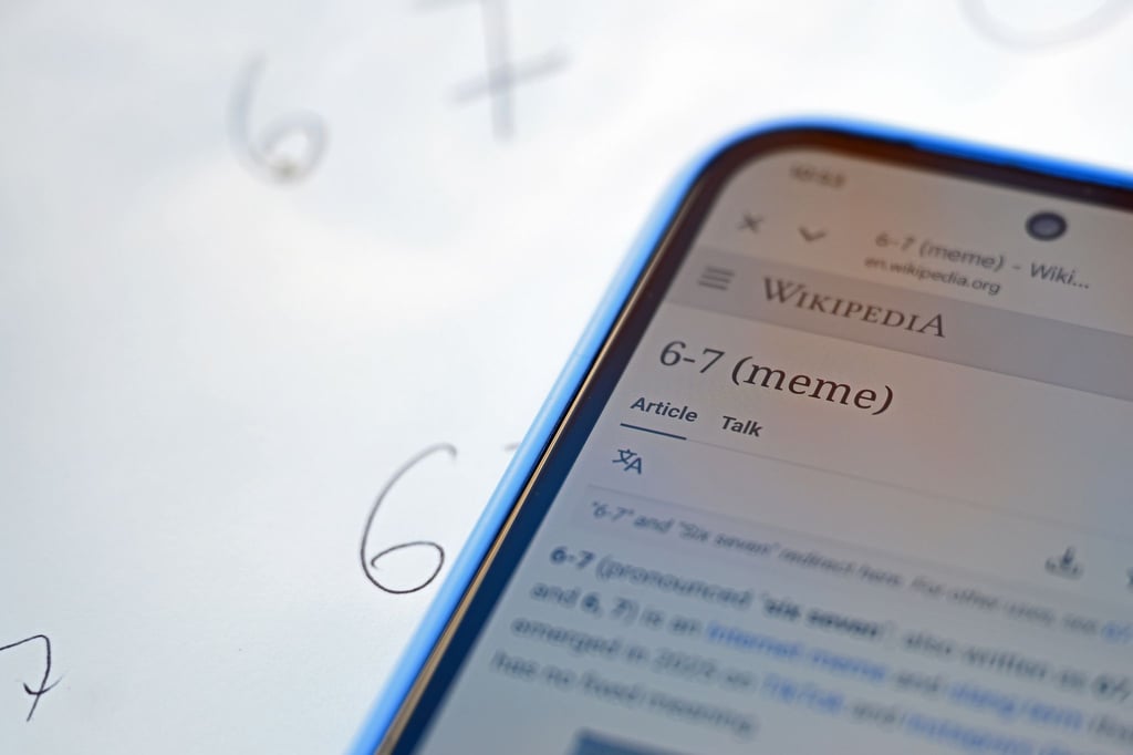 „6-7“ ist vor allem unter Kindern und Jugendlichen beliebt (Symbolbild).