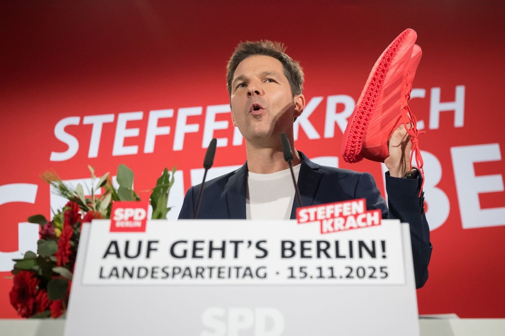 SPD-Spitzenkandidat Steffen Krach stellt sich auf einen langen Lauf ins Rote Rathaus ein.