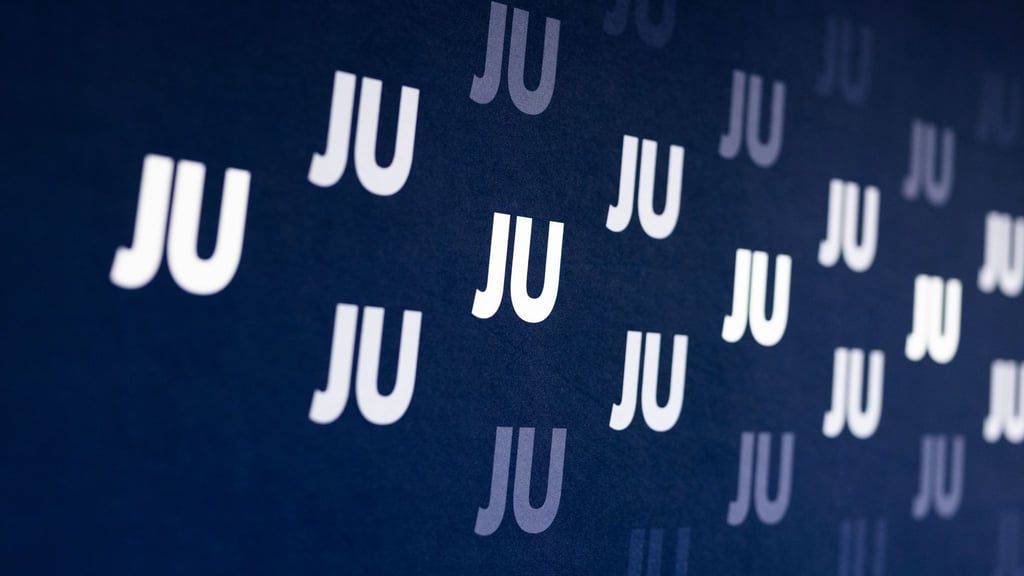 Dass die CDU die Bundestagswahl gewonnen hat, ist aus Sicht von Kanzler Friedrich Merz (CDU) auch ein Verdienst der Jungen Union.