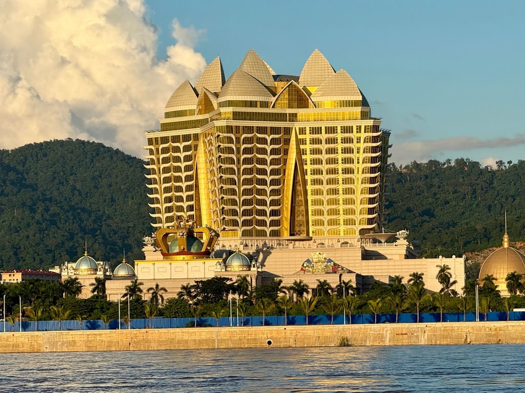 Im neuen chinesischen Schattenreich am Goldenen Dreieck regieren Glücksspiel und Prunk.