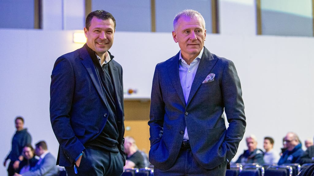 Görlich (r.) konnte die Hertha-Mitglieder begeistern.