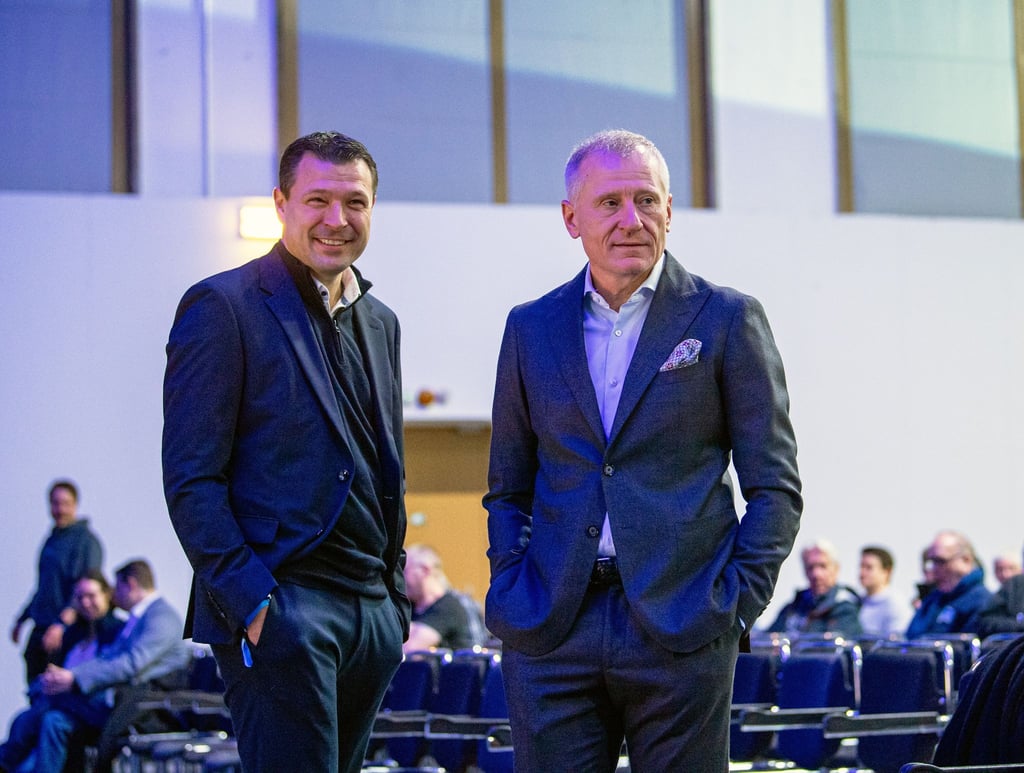 Görlich (r.) konnte die Hertha-Mitglieder begeistern.