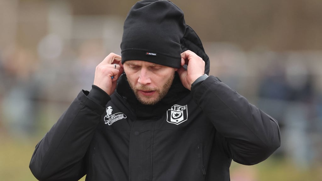 Robert Schröder sah gegen Tubine Halle den nächsten schwachen Auftritt seines HFC. reagierte danach gereizt.