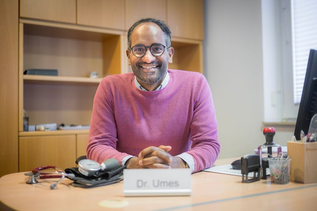 Von seinen Patienten lässt sich Umes Arunagirinathan einfach Dr. Umes nennen.