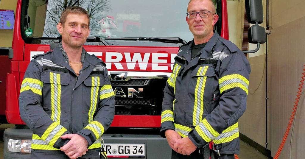 Auf dem Weg in die dritte Amtszeit: Frank Schwarz (l.) und Thomas Köhler führen seit 2012 die Feuerwehr Großgräfendorf.