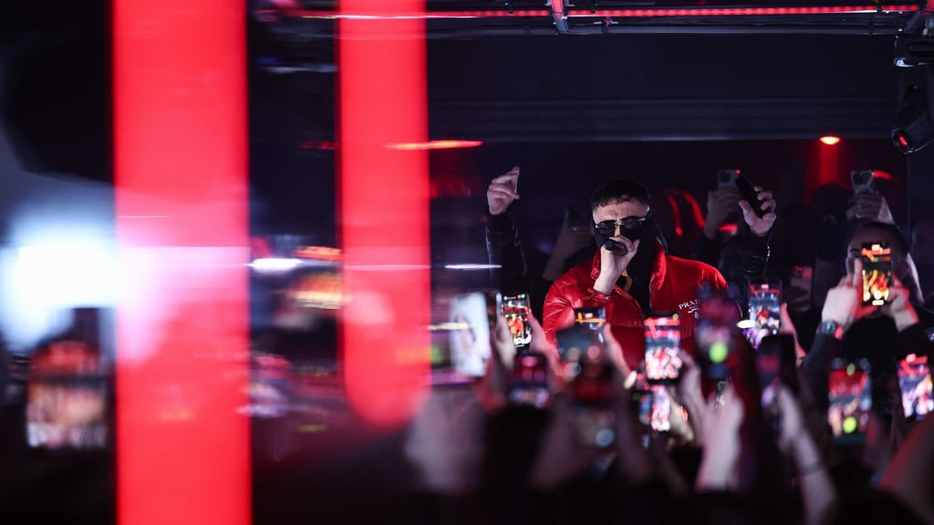 Haftbefehl steht nach Erscheinen seiner Netflix-Doku wieder auf der Bühne.