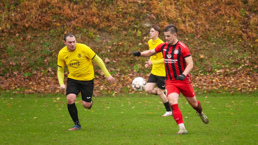 Kelbra (rot) war in Pölsfeld gegen Gonnatal gefordert.