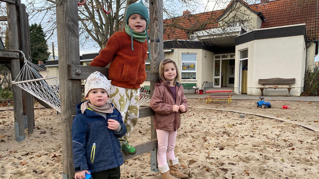Damit Kinder wie Oskar, Paule und Mathilda in die Kita gehen können, zahlen Eltern in der Börde ganz unterschiedliche Beiträge. 