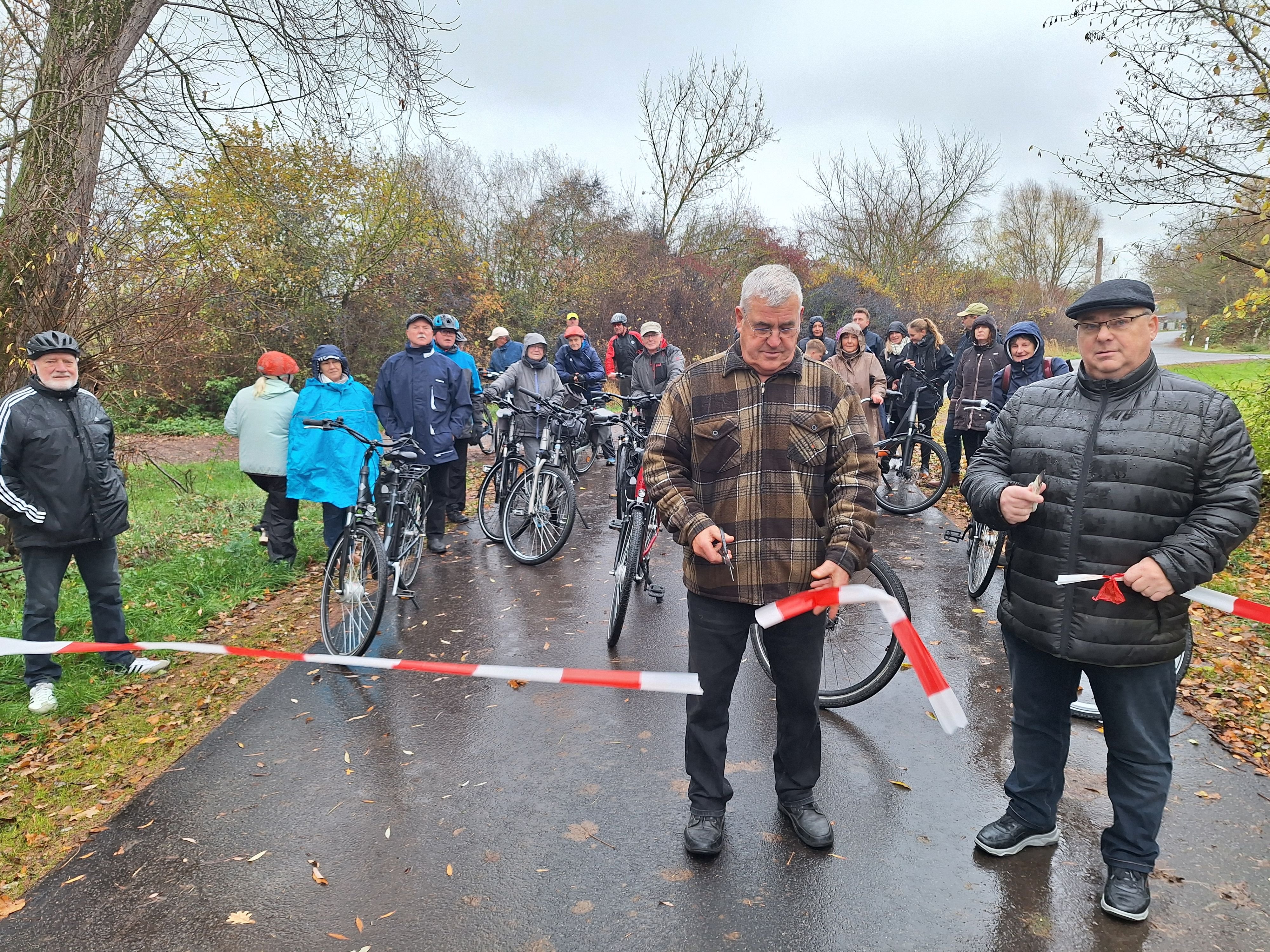 Fahrrad und Wege: Güsten und Ilberstedt feiern Fahrradstraße und Weg