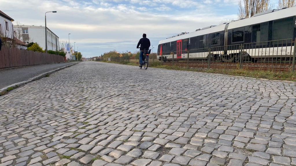 Das Durchfahrtsverbot soll laut CDU-Antrag die historische Bausubstanz der Töberheide schützen. 