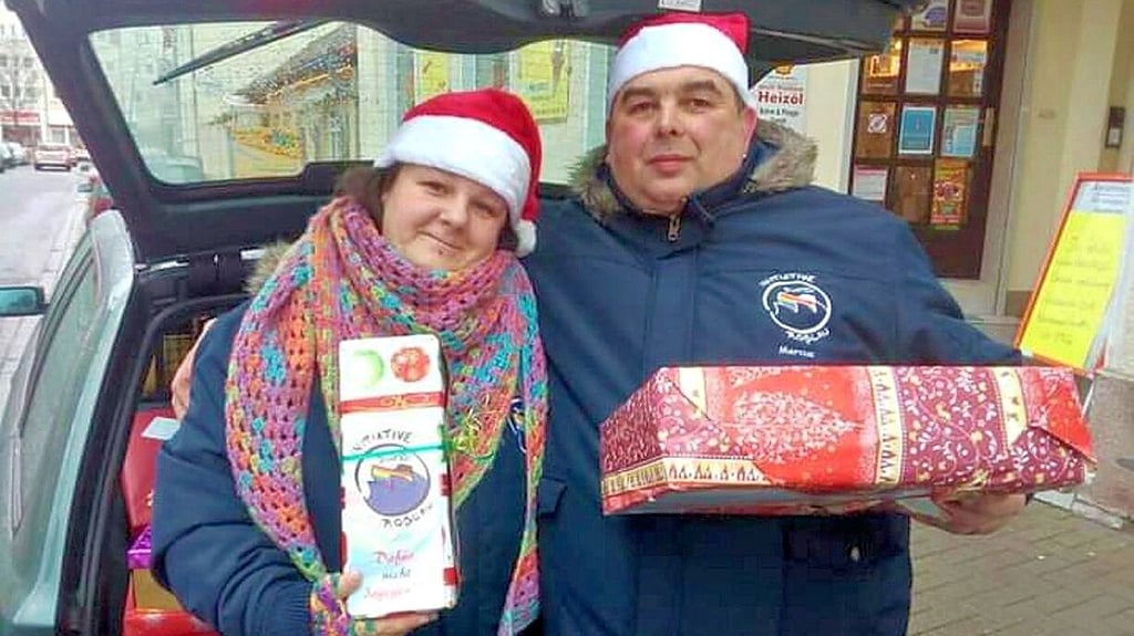 Mandy Münch und Marcus Geiger von der Initiative Buntes Roßlau bereiten wieder eine Weihnachtsaktion von Roßlauern für Roßlauer vor. 