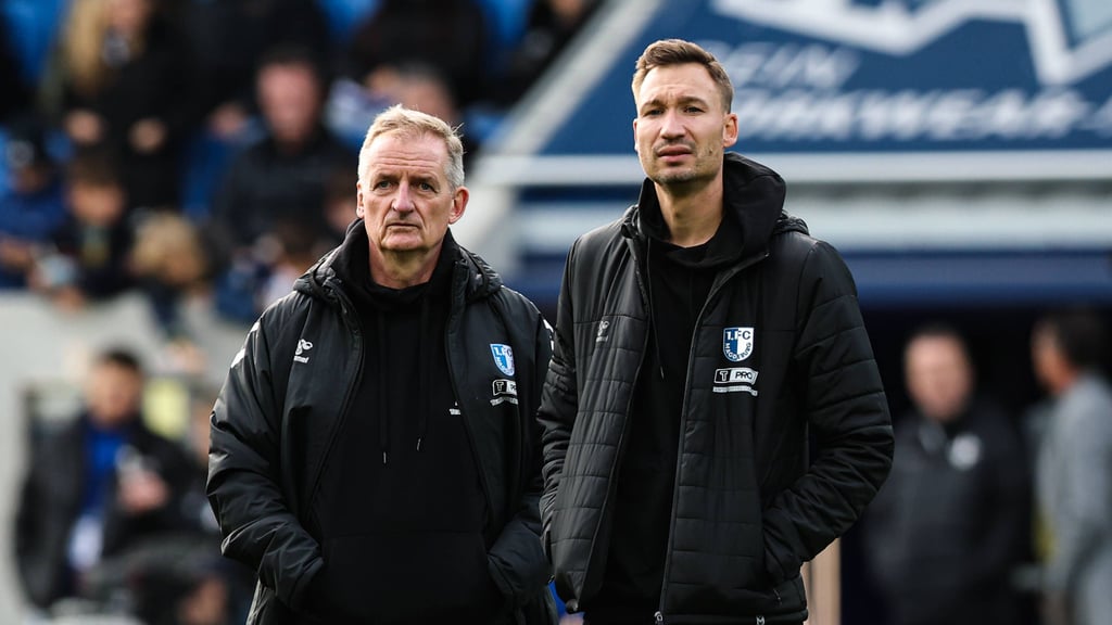 Petrik Sander (l.) und Pascal Ibold trainieren den 1. FC Magdeburg seit Oktober. Aber wie lange tun sie das noch?