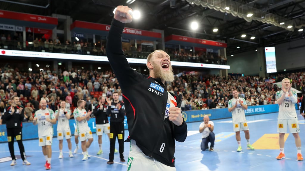Matthias Musche jubelte nach dem Sieg in Flensburg mit dem SCM über die Tabellenführung und sein Comeback nach mehr als sechs Monaten.
