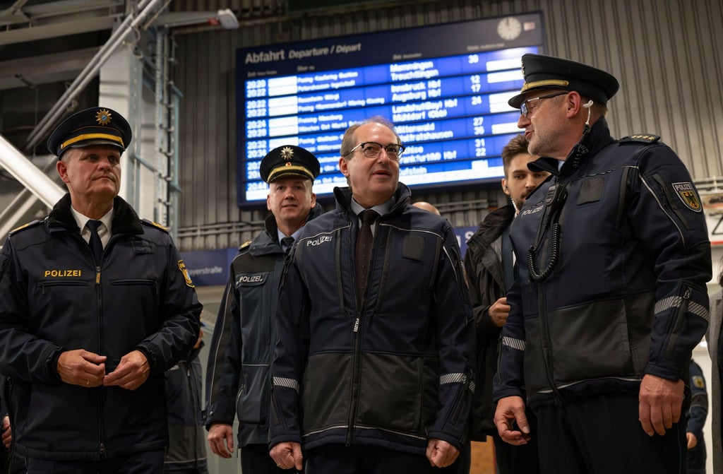 Am Münchner Hauptbahnhof war Bundesinnenminister Alexander Dobrindt (CSU) dabei. (Archivfoto)