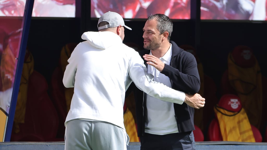 Marcel Schäfer mit Ole Werner.