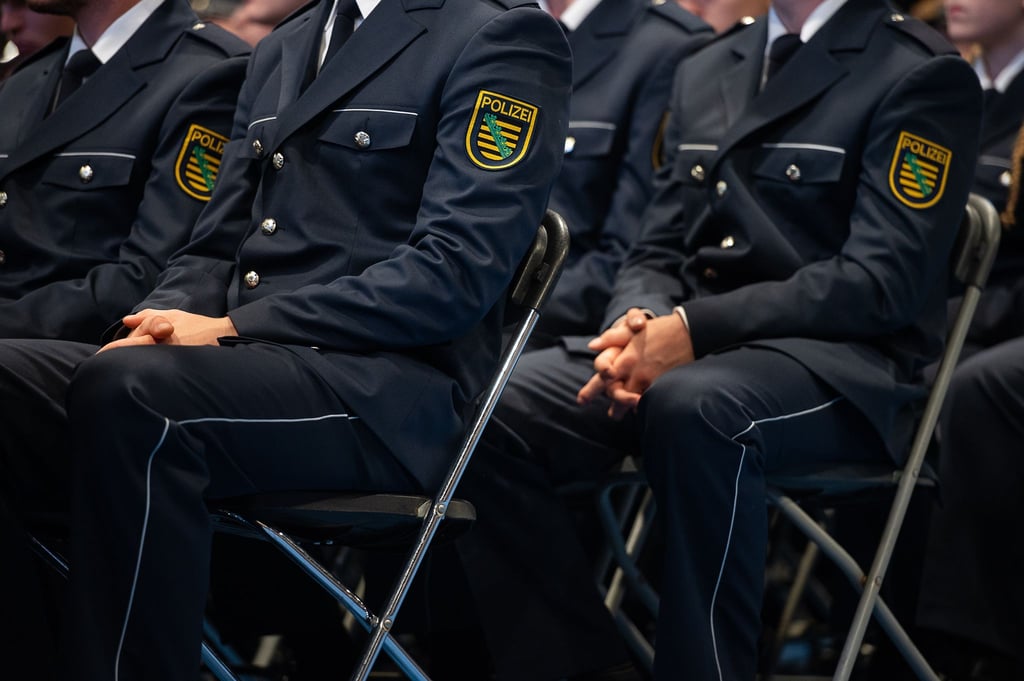 Ein Drittel der angehenden Polizistinnen und Polizisten sind Frauen. (Archivbild)