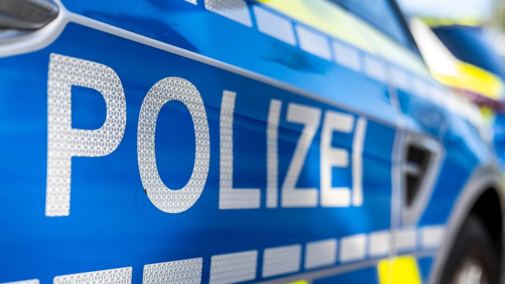 Ein 36-Jähriger verbrachte wegen einer lautstarken Auseinandersetzung die Nacht auf dem Polizeirevier.