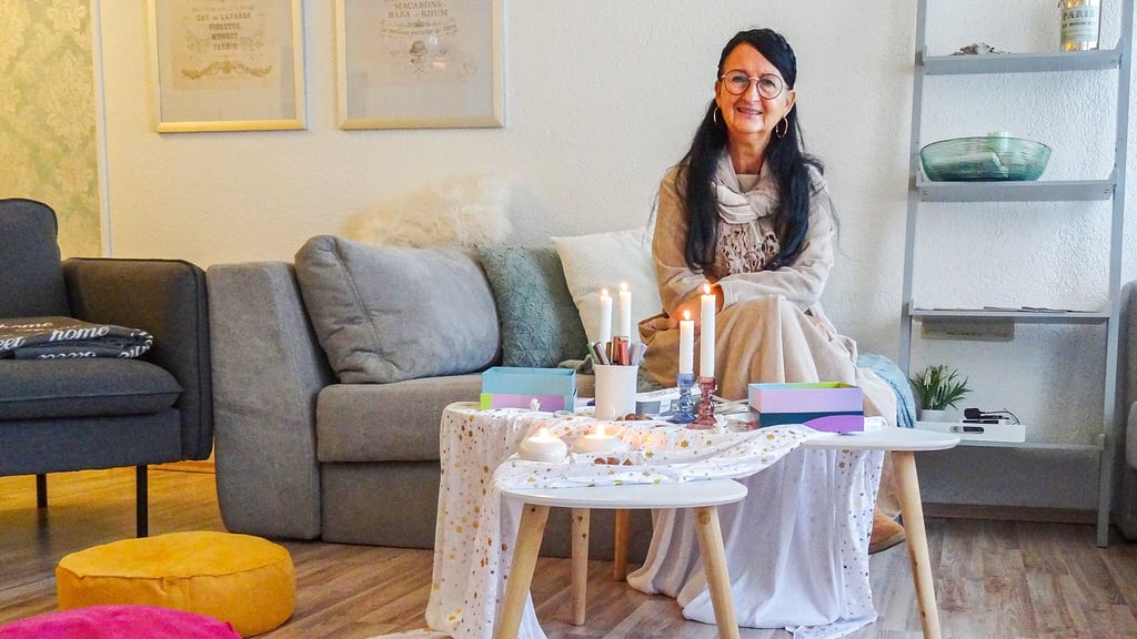 Gemeinsam trauern: Angela Tiede aus Osterburg (Altmark) im Kreis Stendal leitet eine Selbsthilfegruppe für Eltern von Sternenkindern. 