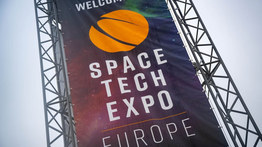 Neue Technologien aus der Raumfahrtbranche stehen im Mittelpunkt der Messe Space Tech Expo Europe. (Archivbild)
