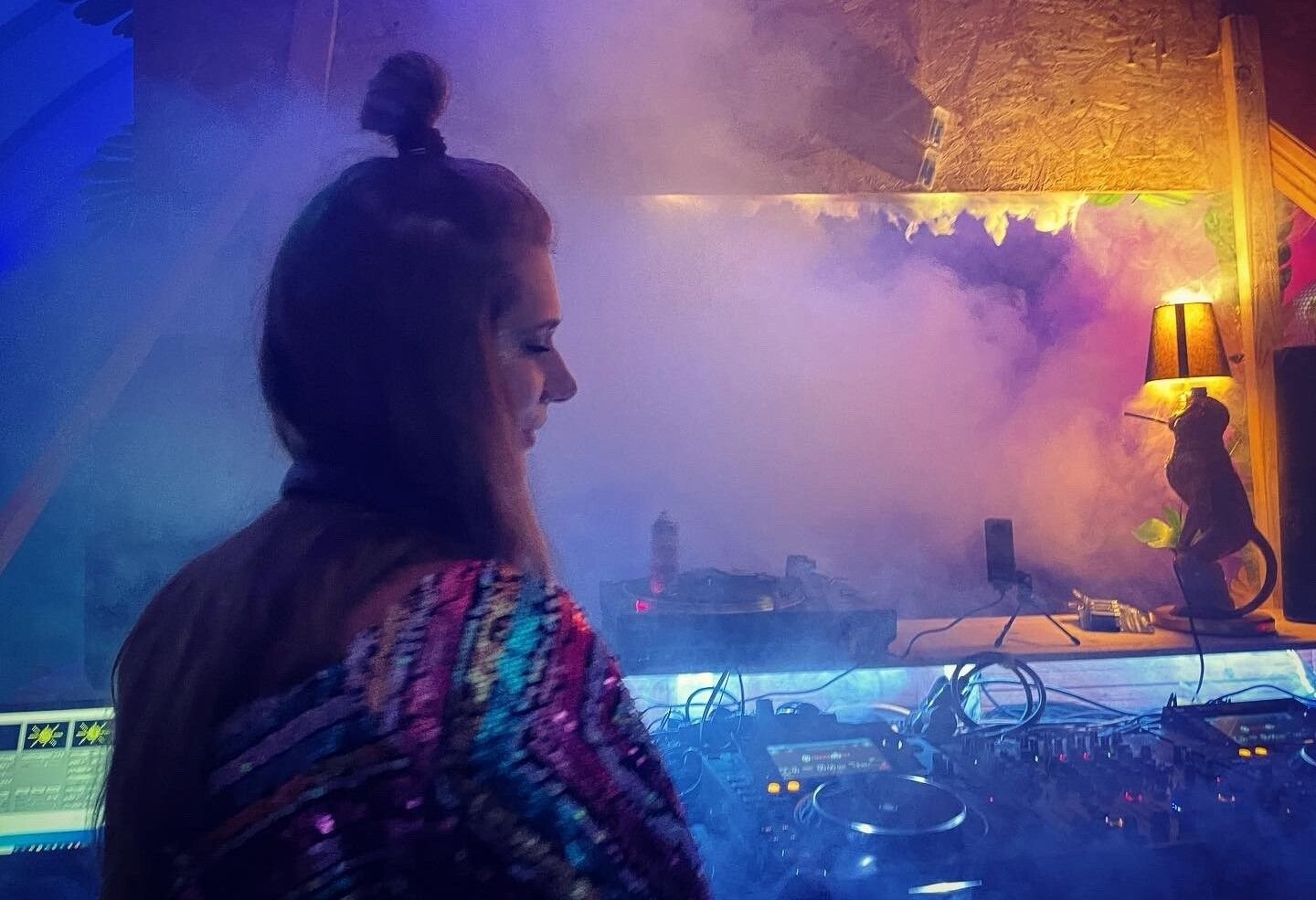 Saisonende in der Essenzen-Fabrik: Berliner Clubkultur in Zerbst: DJs aus der Hauptstadt legen Techno und Trance für einen guten Zweck auf