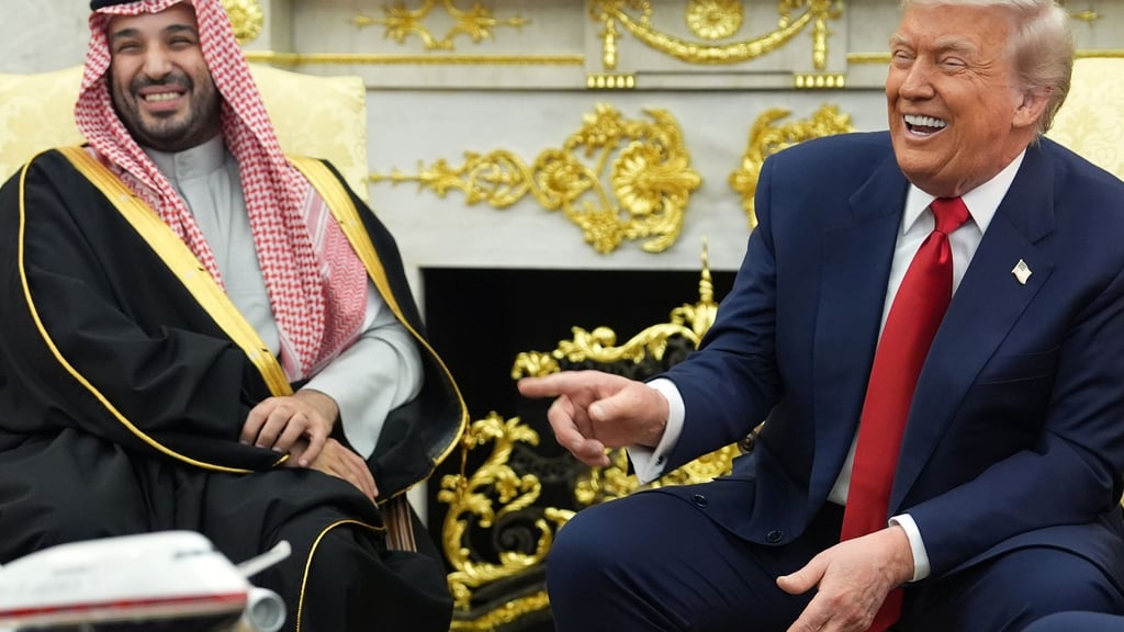 Saudi-Arabiens Kronprinz bekommt einen herzlichen Empfang vom US-Präsidenten im Weißen Haus.