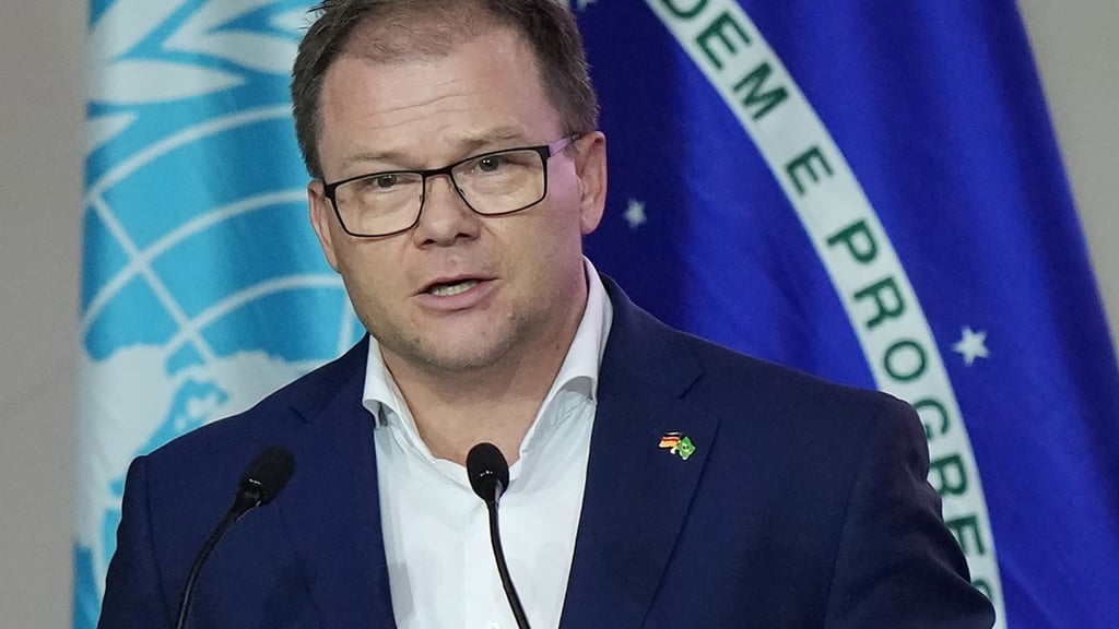 Umweltminister Carsten Schneider sagte, es gehe darum, sich von fossilen Energieträgern „zu befreien“.