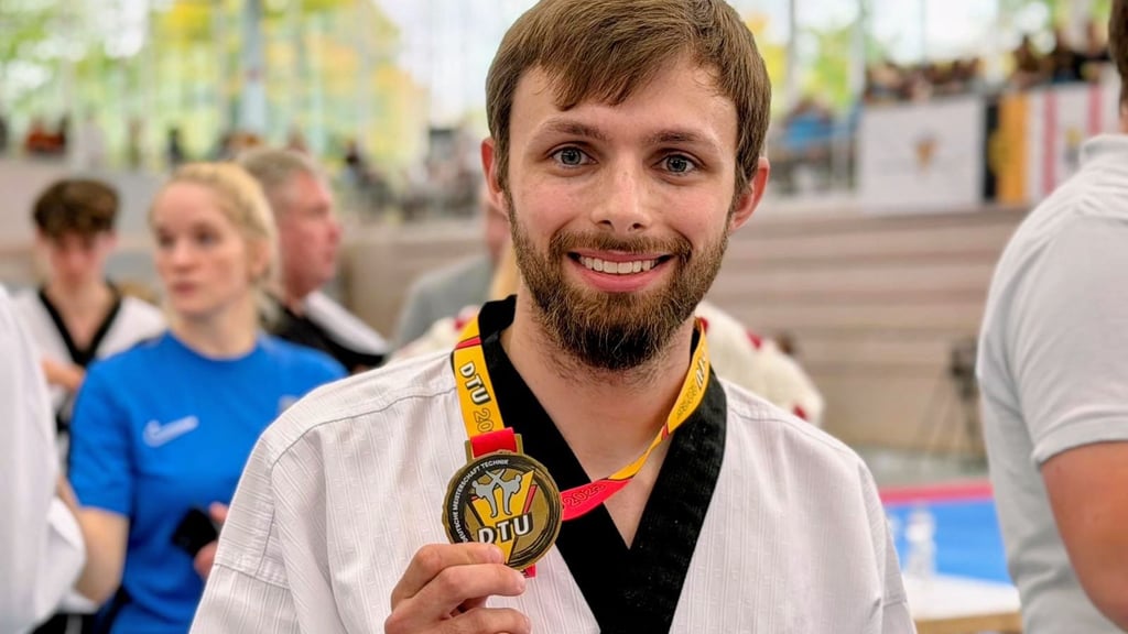 Martin Jeglinski holte als erster Taekwondo-Sportler aus Sachsen-Anhalt eine Medaille auf einer Deutschen Meisterschaft im Freestyle.