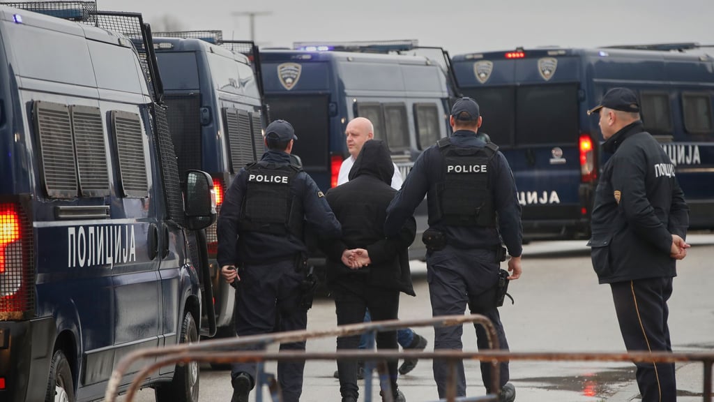 In Skopje beginnt ein Prozess gegen Dutzende mutmaßlich Verantwortliche für den verheerenden Brand in einem Nachtclub, infolgedessen 63 Menschen ums Leben kamen.