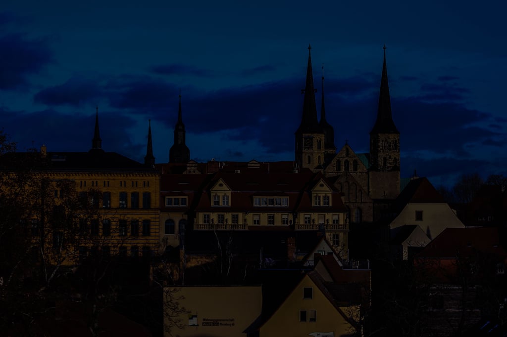 Blackout-Planung: Domplatz 2 als Zentrum der Krisenverwaltung im Saalekreis