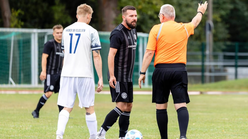 Dem KFV Fußball Salzland fehlen am Wochenende die Kapazitäten, um alle geplanten Partien mit Schiedsrichtern zu besetzen.