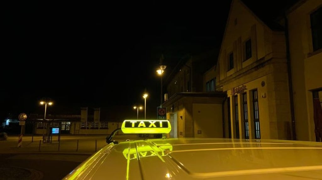 Wer in Wernigerode (Harzkreis) unter der Woche spätabends ein Taxi braucht, ist häufig aufgeschmissen. So ist die Lage inzwischen in vielen Regionen Sachsen-Anhalts.
