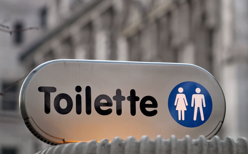 Öffentliche Toiletten werden immer wieder auch Ziel von Vandalismus. (Symbolbild)