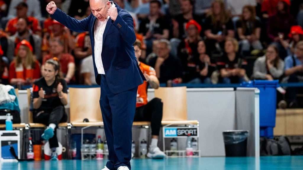 Volleys-Trainer Joel Banks.