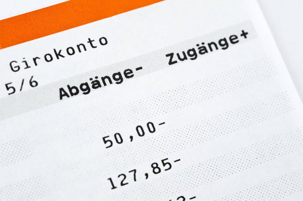 Bei zahlreichen Bankkunden wurden unberechtigt 89,90 Euro vom Konto abgebucht.