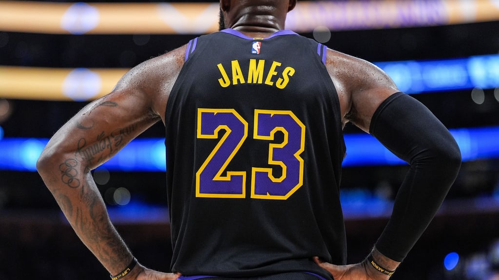 23. NBA-Saisons für die Nummer 23 der Los Angeles Lakers