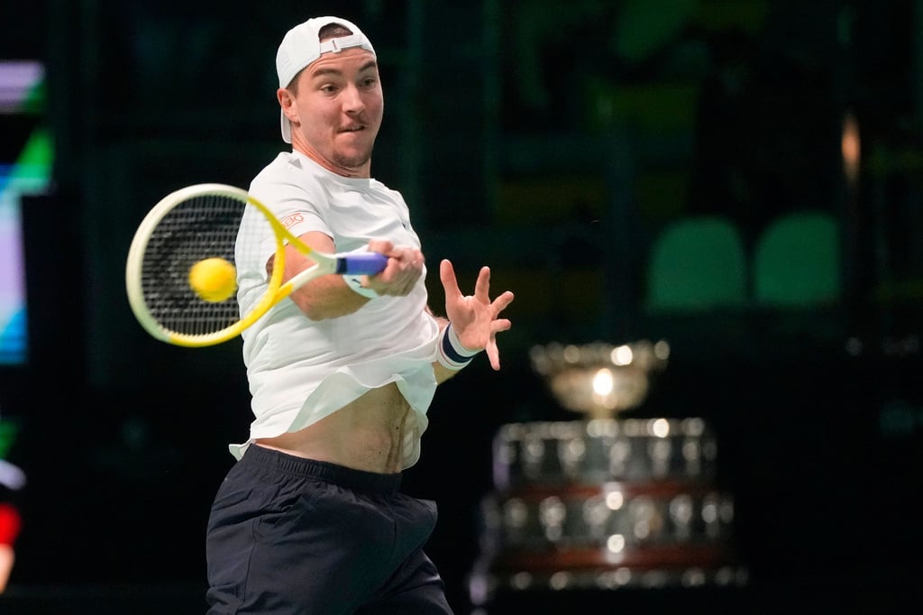 Jan-Lennard Struff verliert sein Auftaktmatch in Bologna.