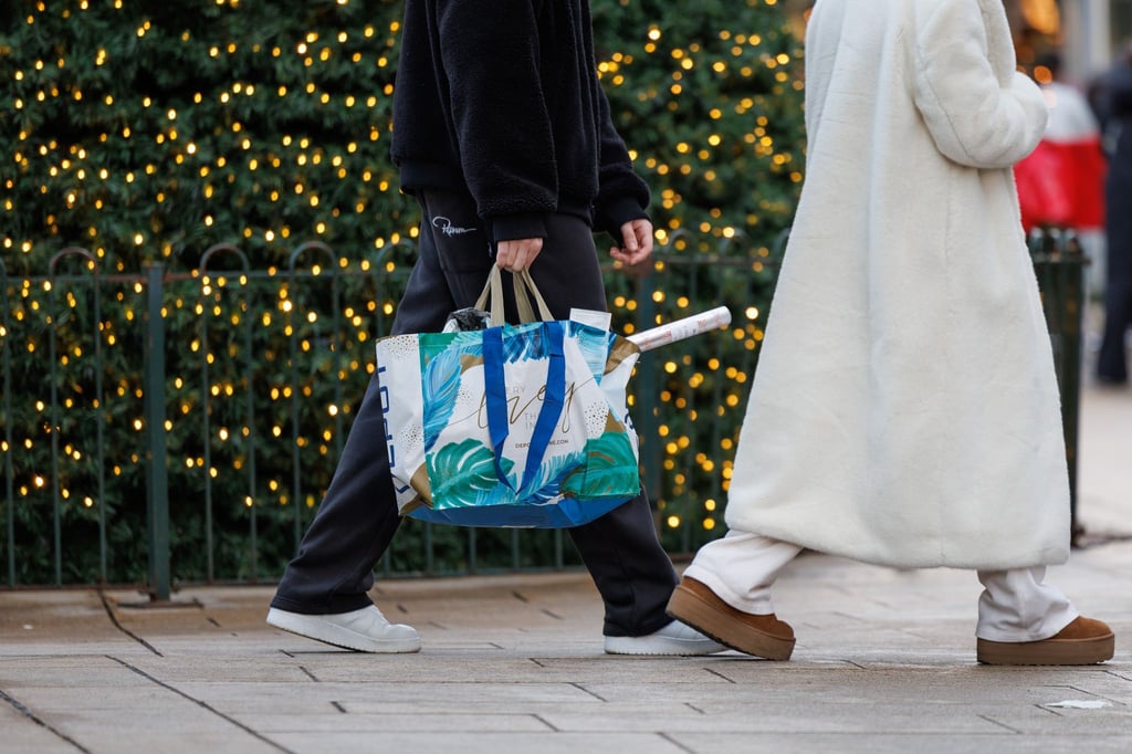 Das Innenministerium in Sachsen-Anhalt gibt Tipps gegen Taschendiebstahl in der Weihnachtszeit. (Symbolbild)
