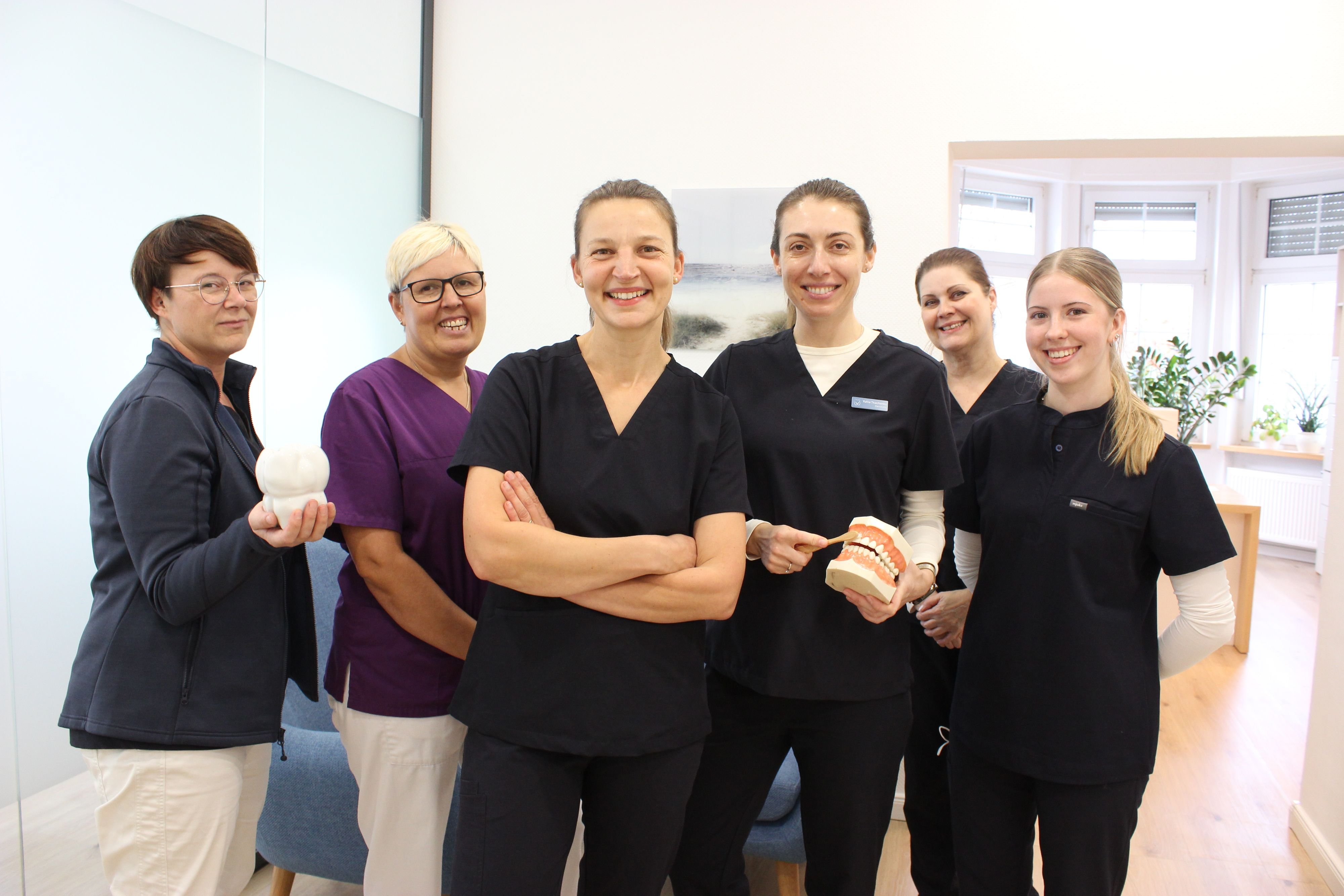 Flexible Arbeitszeiten, Fahrtkostenpauschale und 13. Monatsgehalt: Ausgezeichnet! Was zwei gesundheitliche Betriebe zu familienfreundlichen Arbeitgebern macht