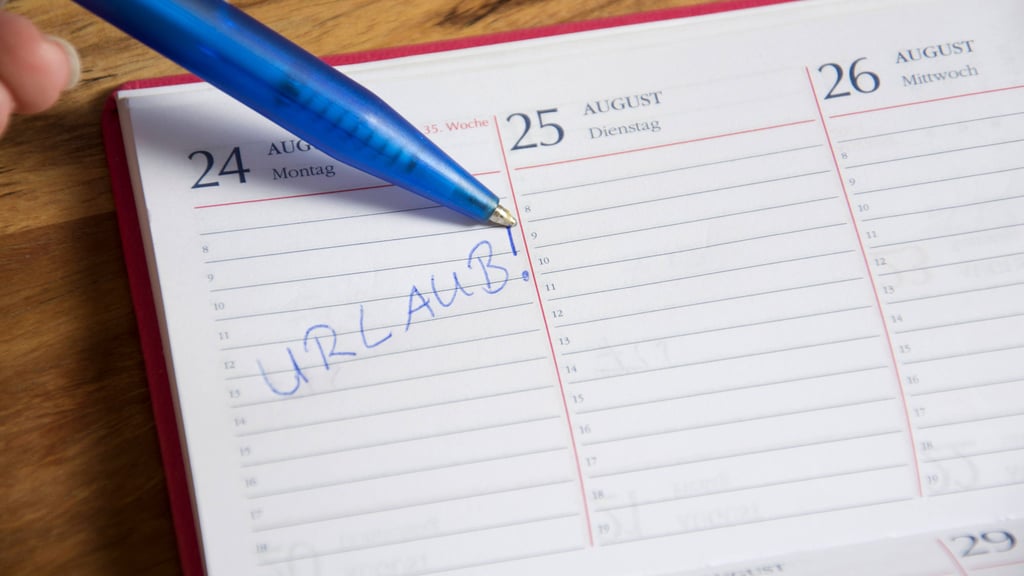 Die frühzeitige Urlaubs-Planung ist praktisch, aber nicht immer Pflicht.